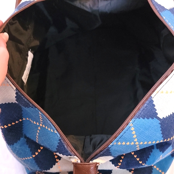 Lulu Dharma Weekender Tote - Picture 10 of 12